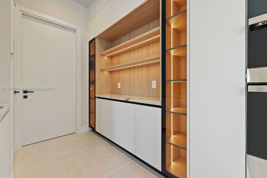 Small Image of 810 NORTH EAST 17TH, Fort Lauderdale Number 34