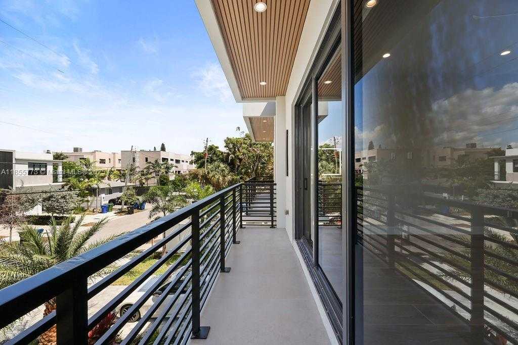 Small Image of 810 NORTH EAST 17TH, Fort Lauderdale Number 38