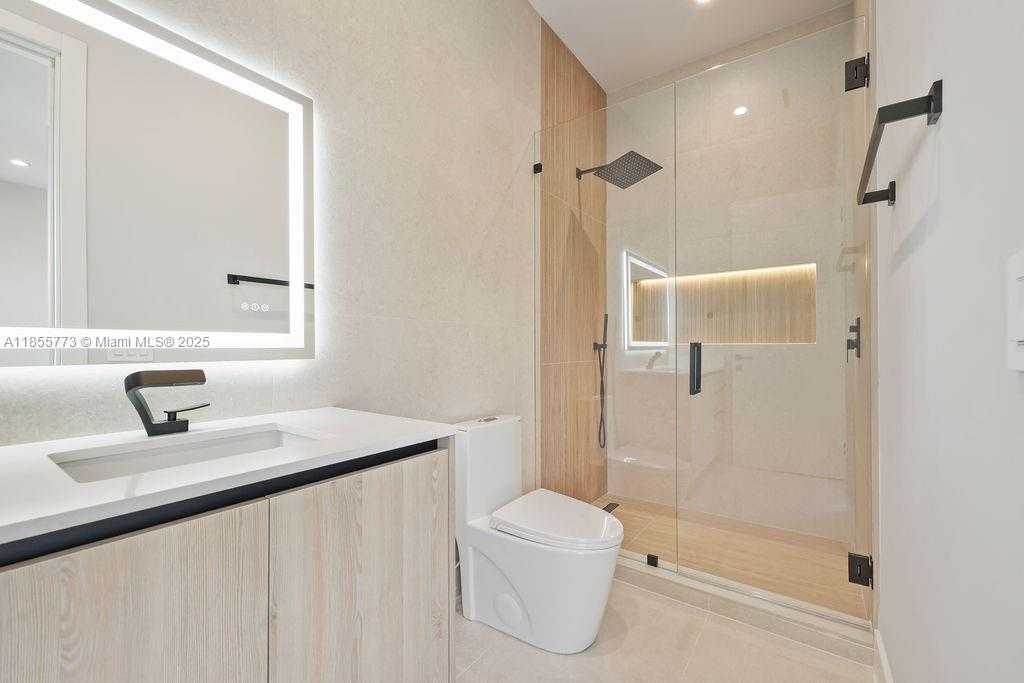 Small Image of 810 NORTH EAST 17TH, Fort Lauderdale Number 47