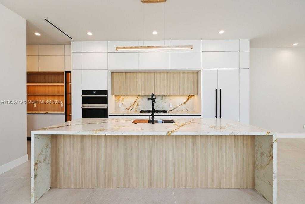 Small Image of 810 NORTH EAST 17TH, Fort Lauderdale Number 5