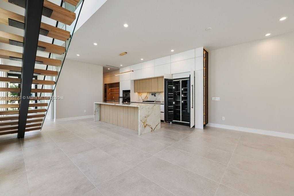 Small Image of 810 NORTH EAST 17TH, Fort Lauderdale Number 9