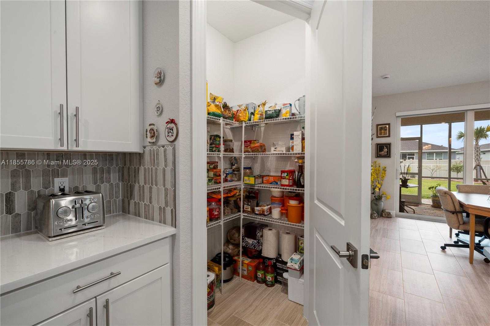Small Image of 13133 SOUTH WEST SMALT LN, Port St. Lucie Number 15