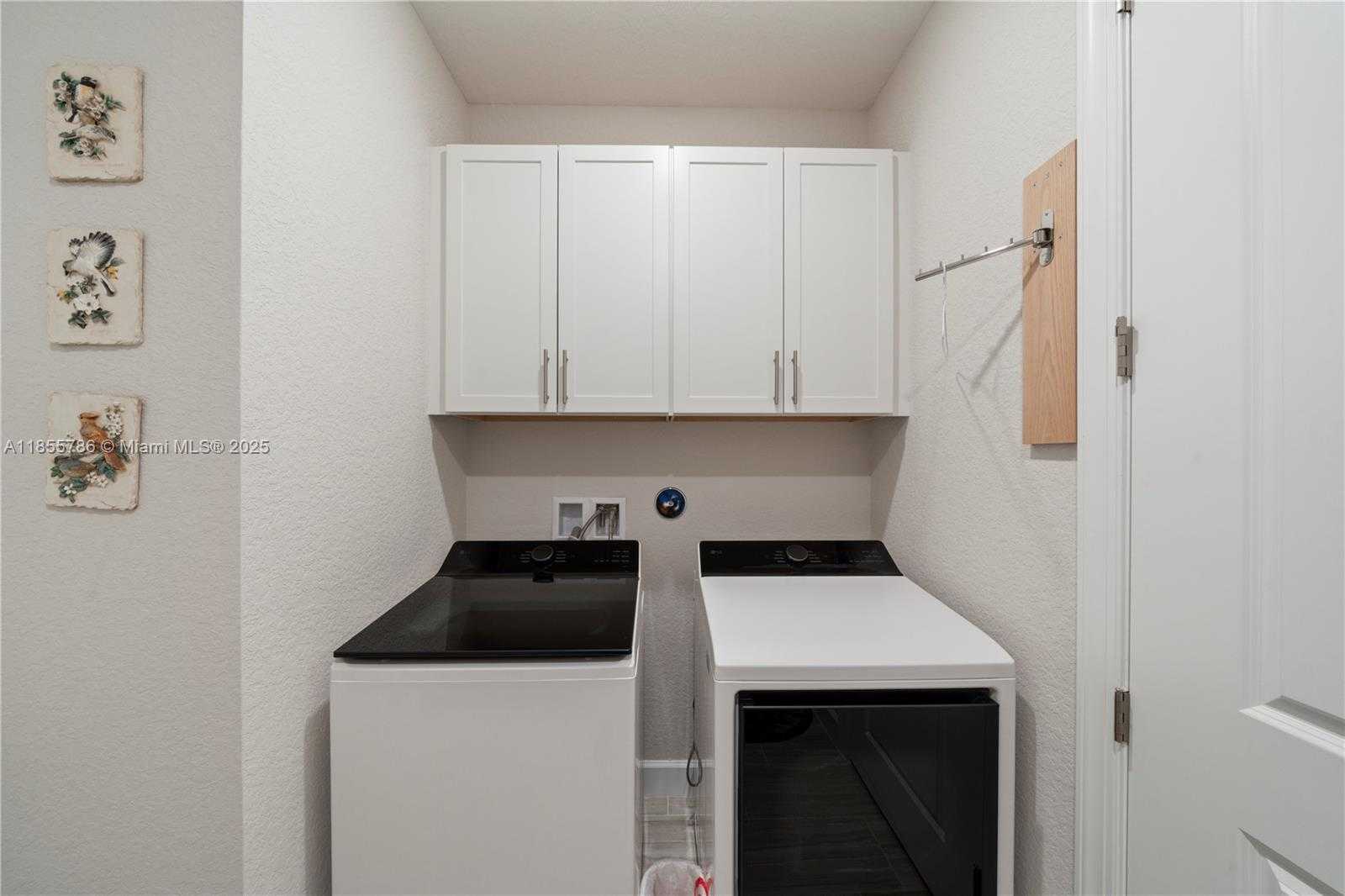 Small Image of 13133 SOUTH WEST SMALT LN, Port St. Lucie Number 27