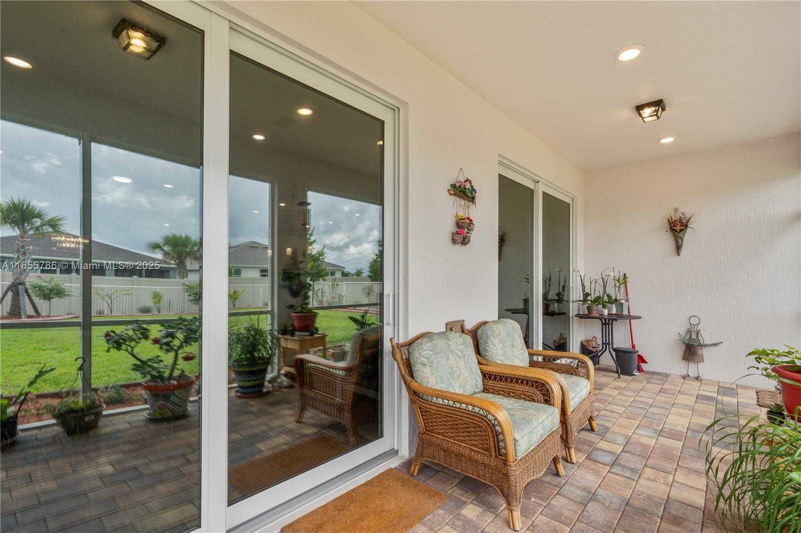 Small Image of 13133 SOUTH WEST SMALT LN, Port St. Lucie Number 28