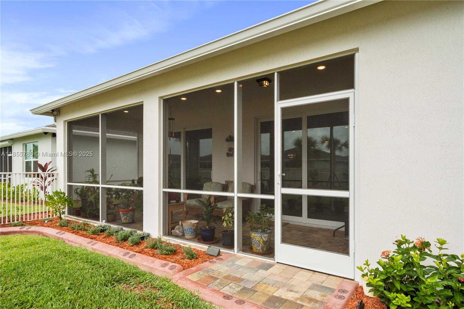 Small Image of 13133 SOUTH WEST SMALT LN, Port St. Lucie Number 30