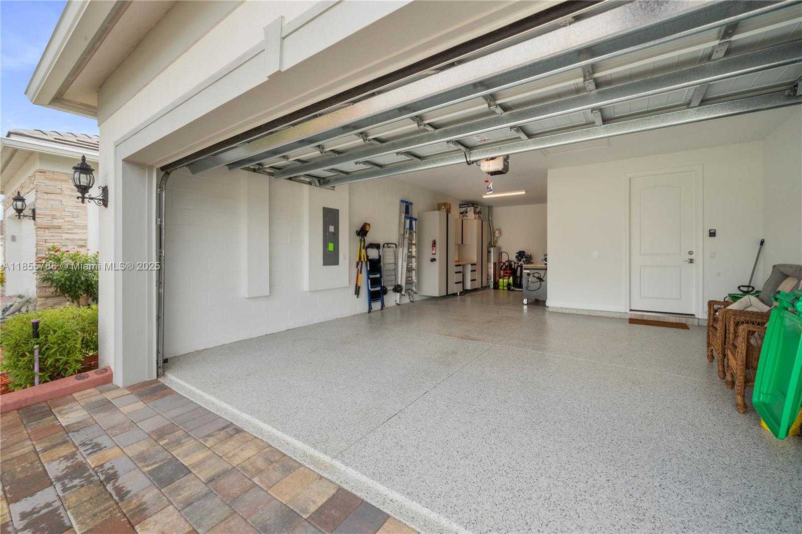 Small Image of 13133 SOUTH WEST SMALT LN, Port St. Lucie Number 32