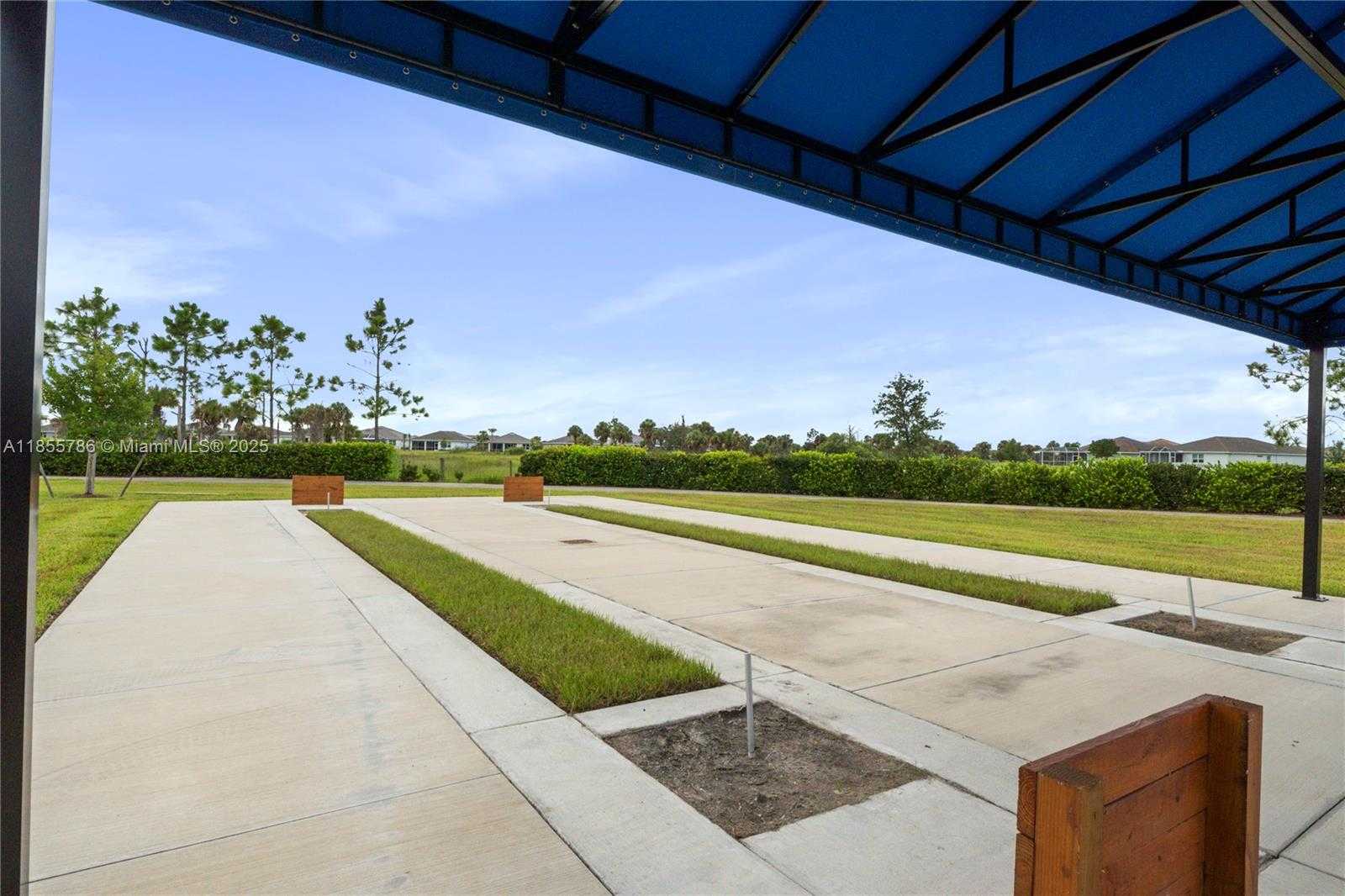 Small Image of 13133 SOUTH WEST SMALT LN, Port St. Lucie Number 37