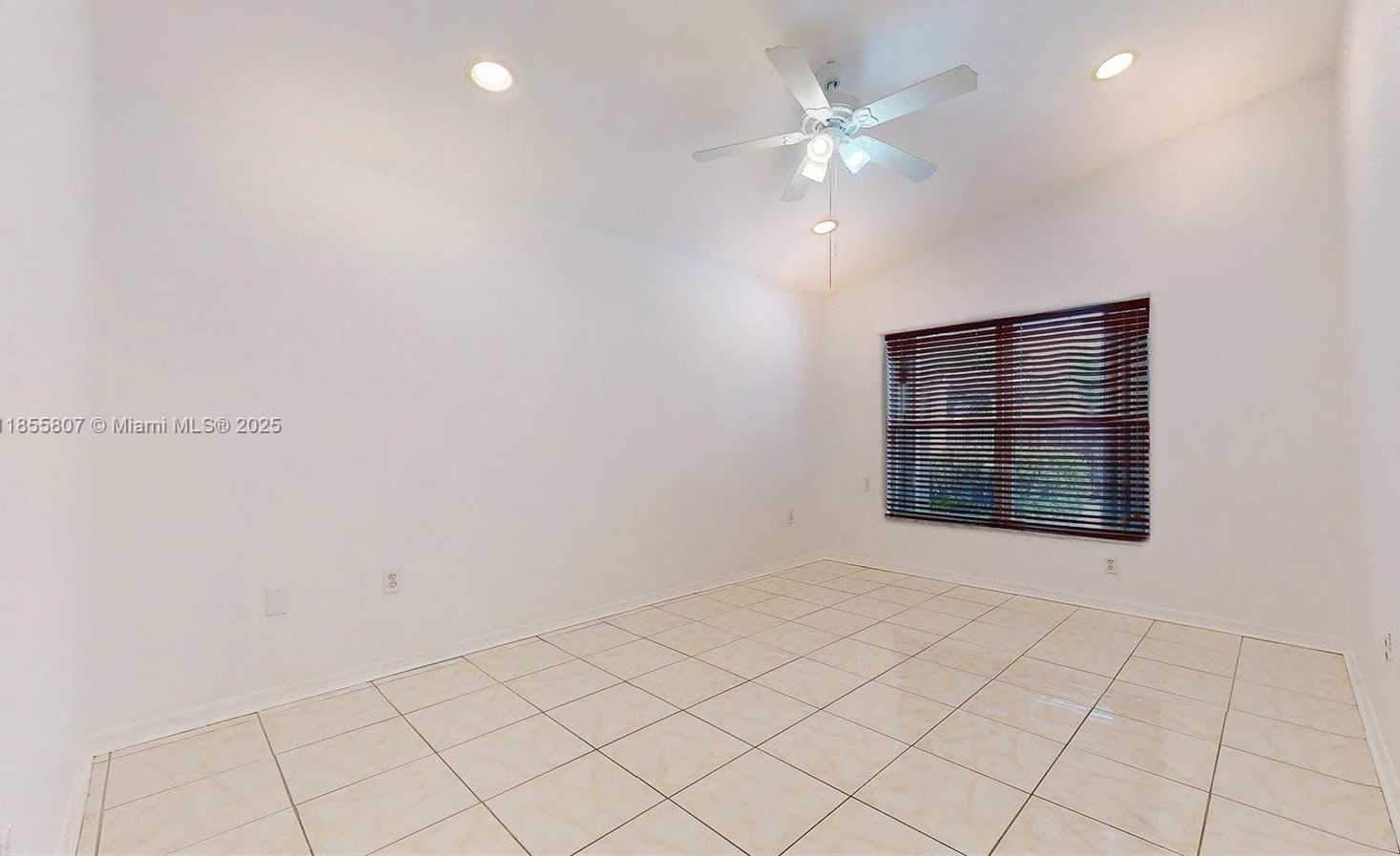 Small Image of 2004 SOUTH EAST 15TH ST, Homestead Number 12