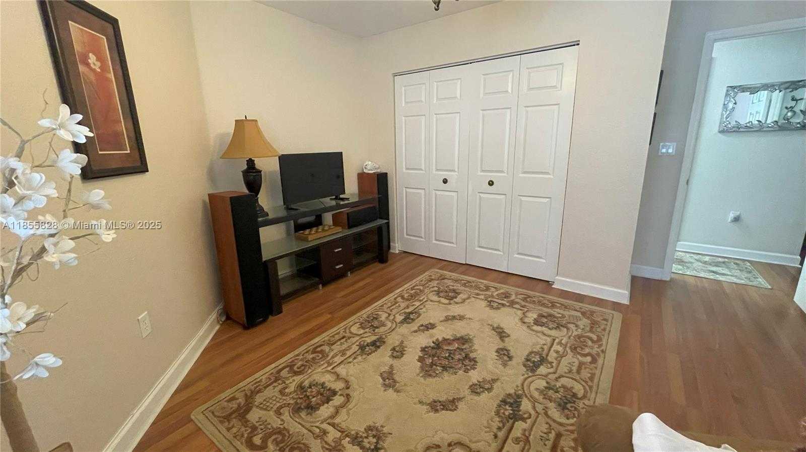 Small Image of 9506 SOUTH WEST 220TH LN, Cutler Bay Number 23