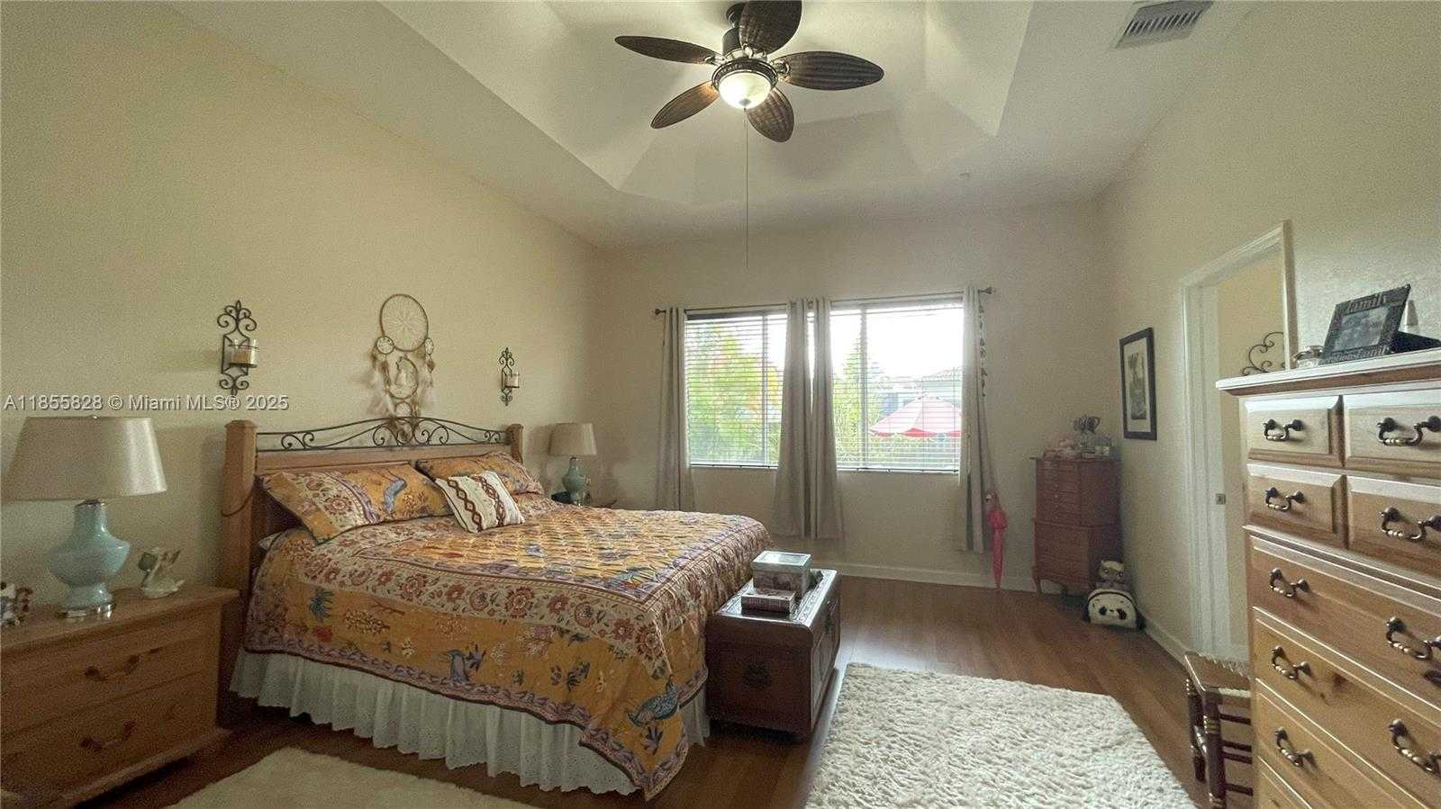 Small Image of 9506 SOUTH WEST 220TH LN, Cutler Bay Number 29