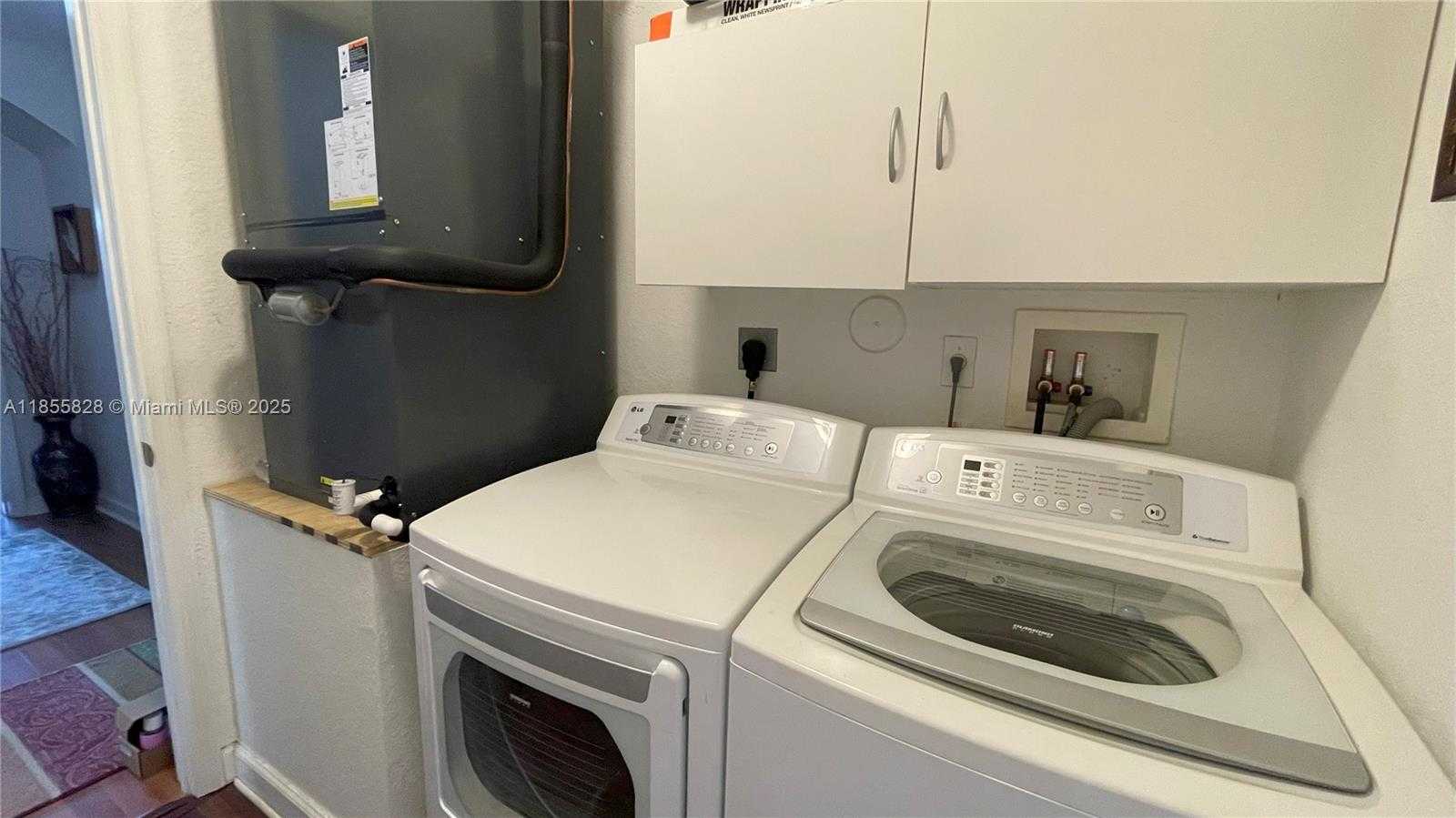 Small Image of 9506 SOUTH WEST 220TH LN, Cutler Bay Number 35