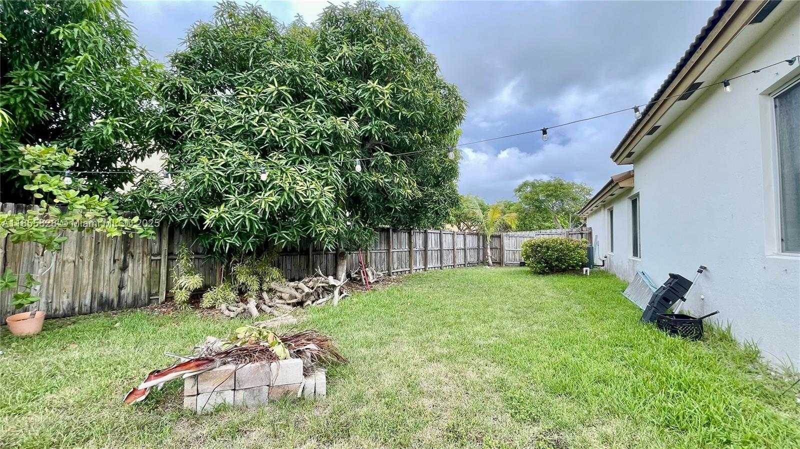 Small Image of 9506 SOUTH WEST 220TH LN, Cutler Bay Number 38