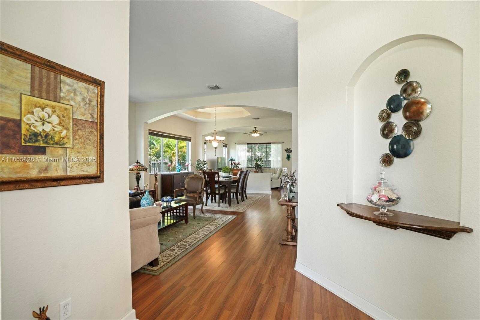 Small Image of 9506 SOUTH WEST 220TH LN, Cutler Bay Number 44