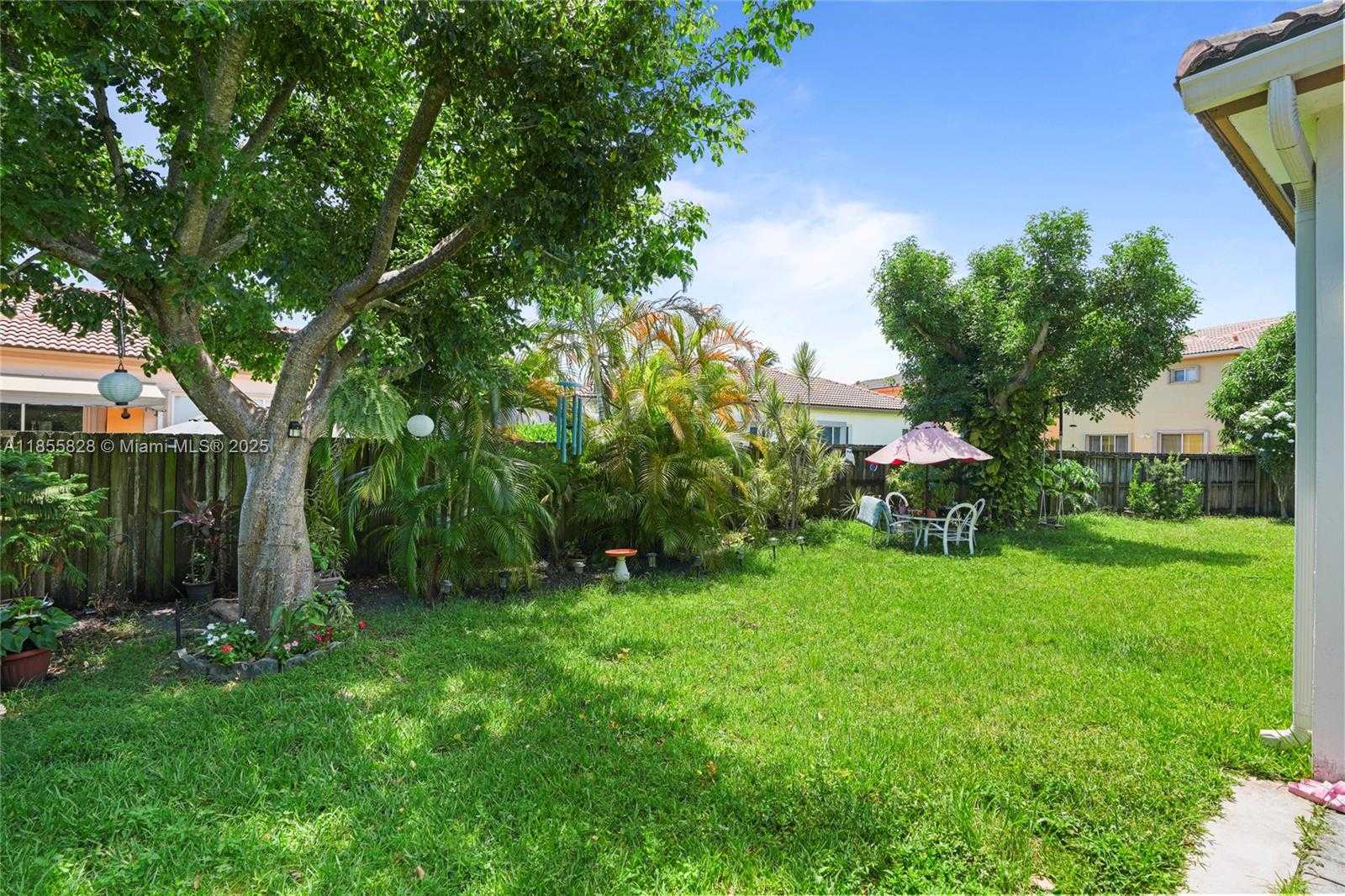 Small Image of 9506 SOUTH WEST 220TH LN, Cutler Bay Number 47