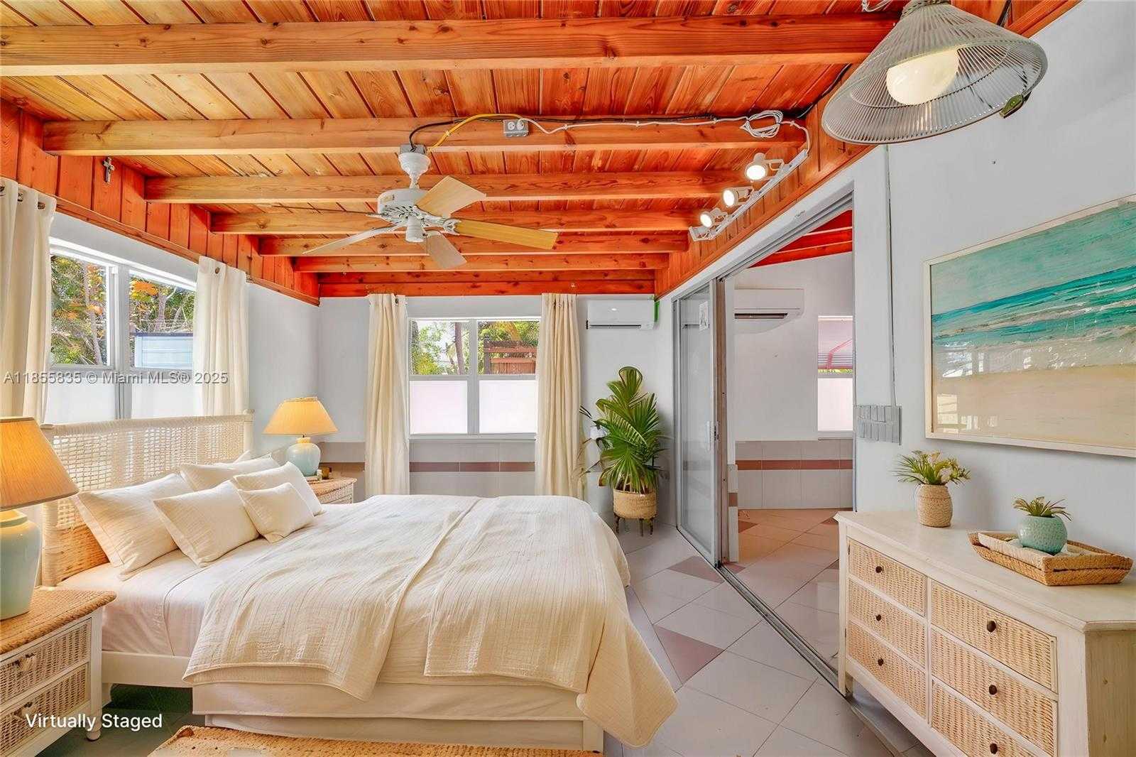 Small Image of 140 GARDENIA ST, Plantation Key Number 11