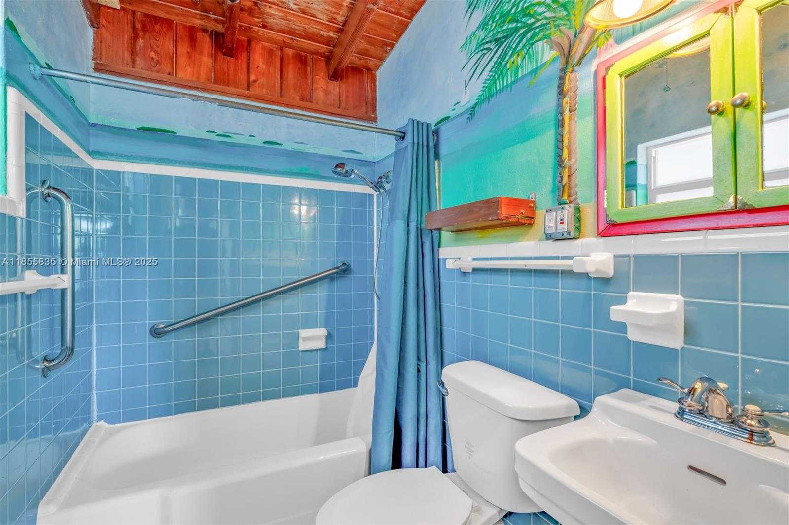 Small Image of 140 GARDENIA ST, Plantation Key Number 15