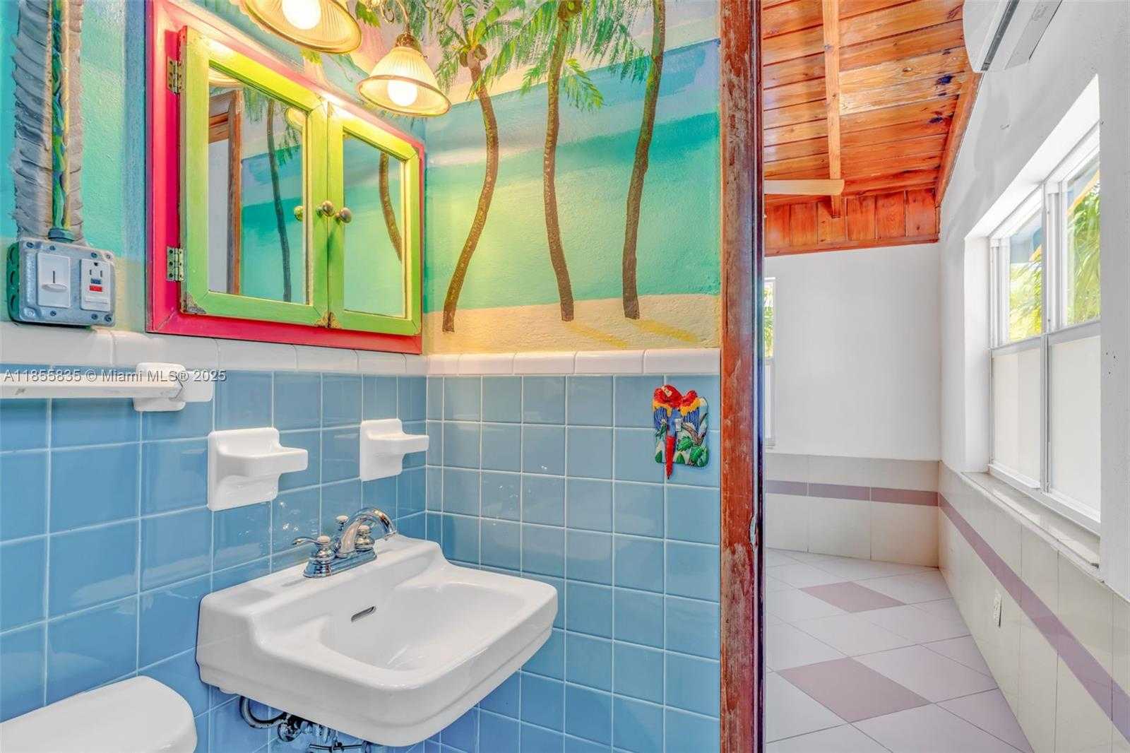 Small Image of 140 GARDENIA ST, Plantation Key Number 16