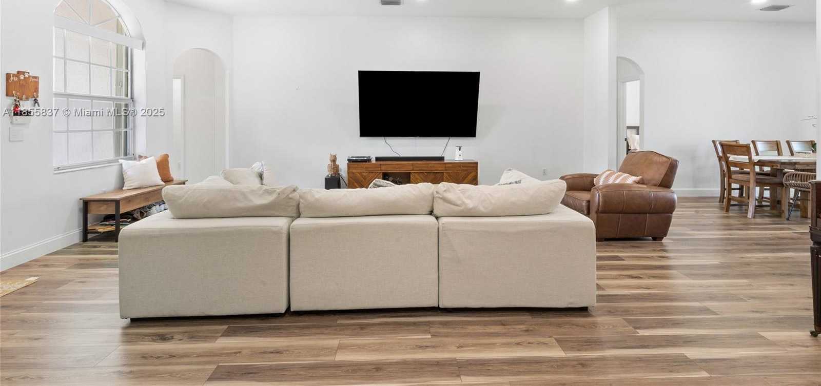 Small Image of 2630 DUNWOODIE PL, Homestead Number 8