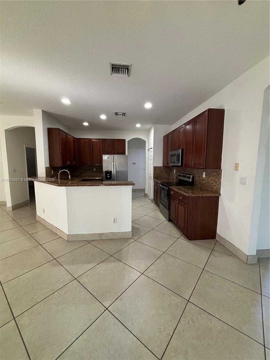 Small Image of 3946 WEST WHITEWATER AVE, Weston Number 11