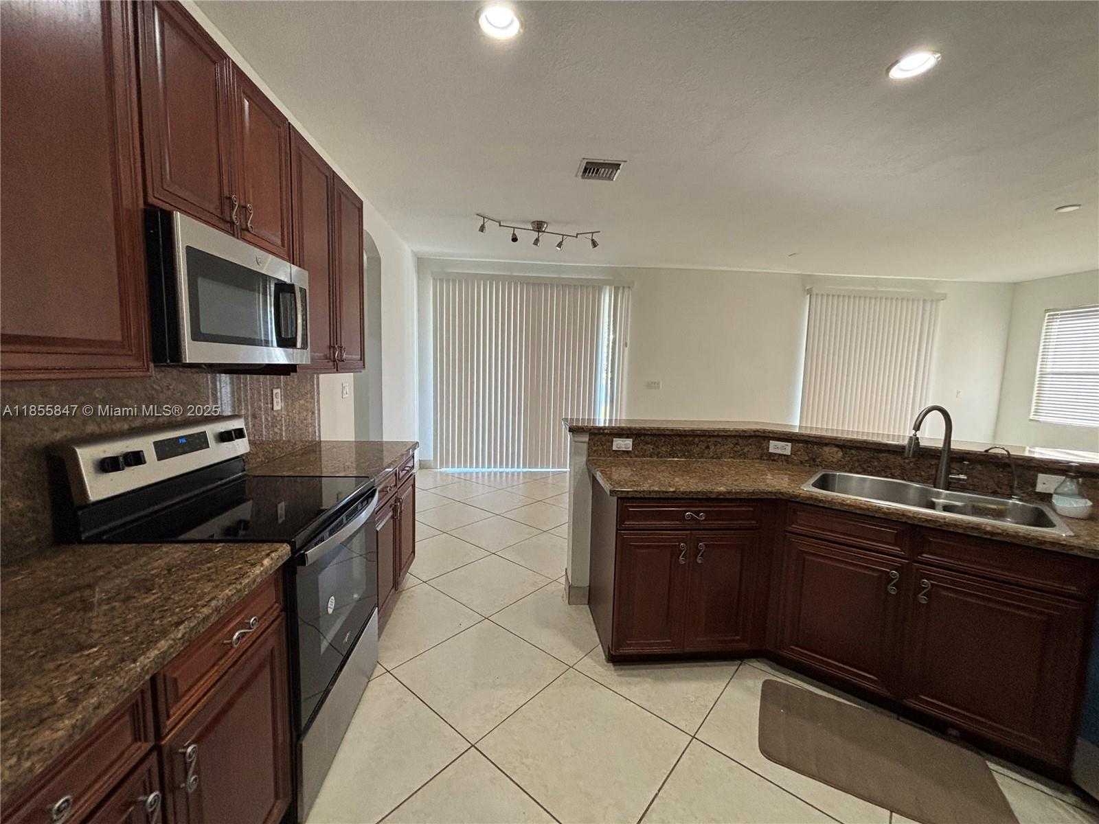 Small Image of 3946 WEST WHITEWATER AVE, Weston Number 13