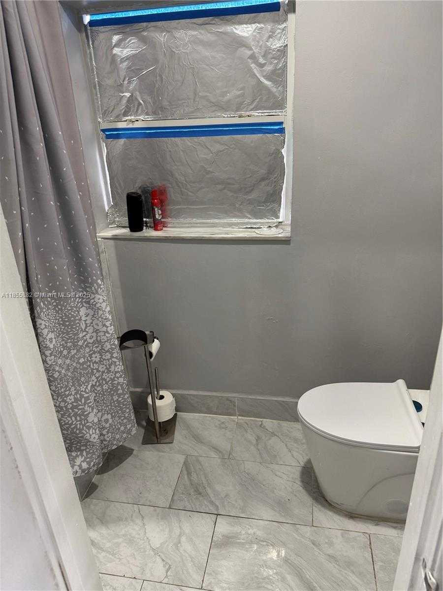 Small Image of 3301 SOUTH WEST 20TH CT, Fort Lauderdale Number 17