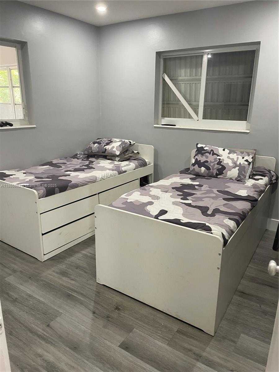 Small Image of 3301 SOUTH WEST 20TH CT, Fort Lauderdale Number 19