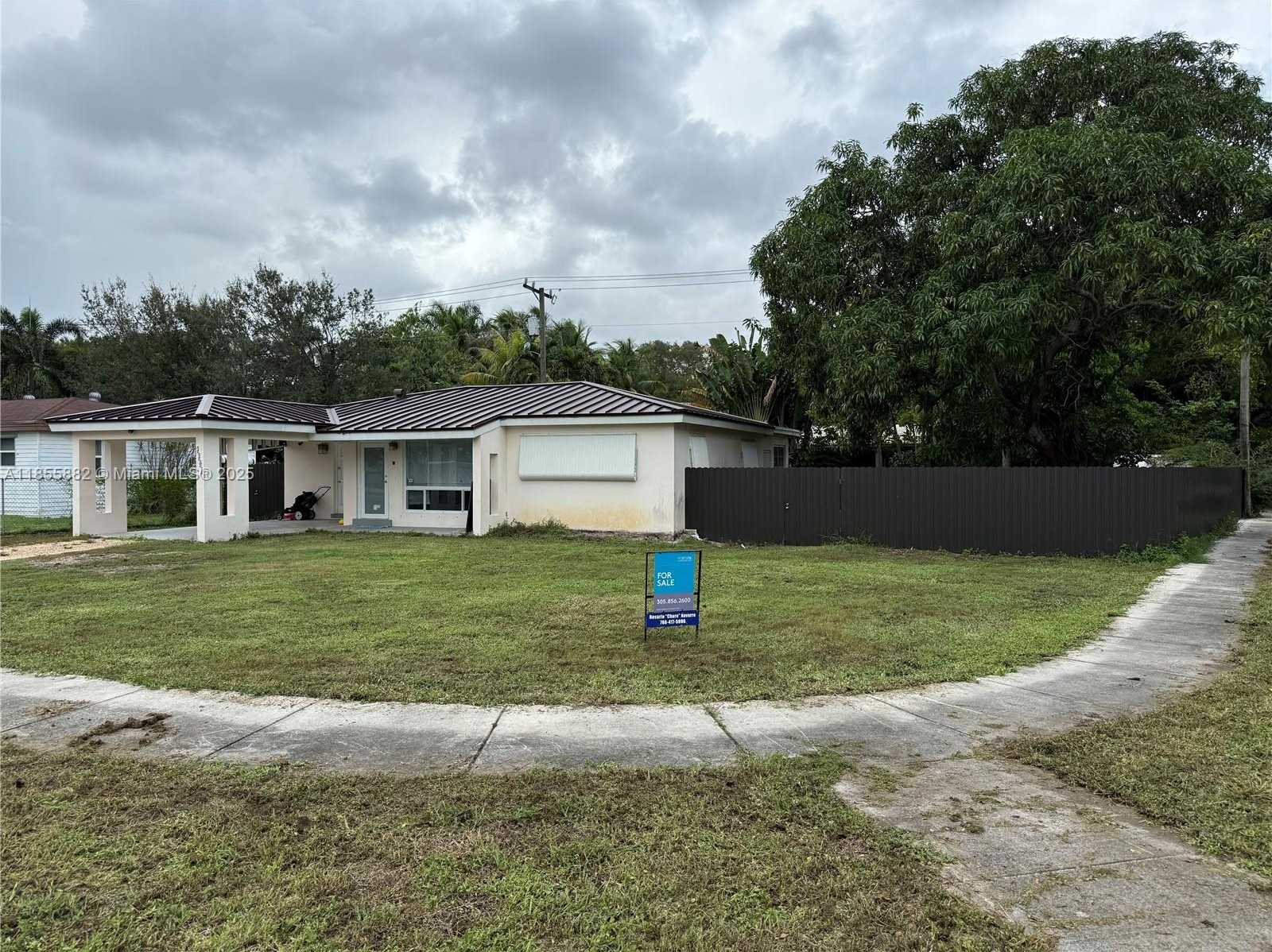 Small Image of 3301 SOUTH WEST 20TH CT, Fort Lauderdale Number 2
