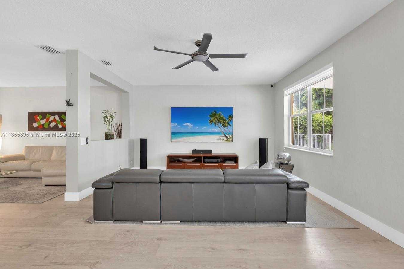 Small Image of 1012 TUPELO WAY, Weston Number 11