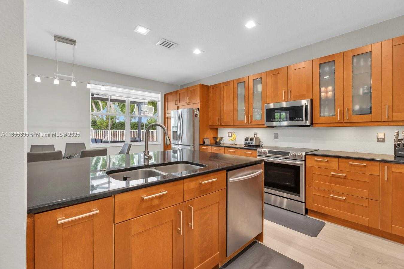 Small Image of 1012 TUPELO WAY, Weston Number 15