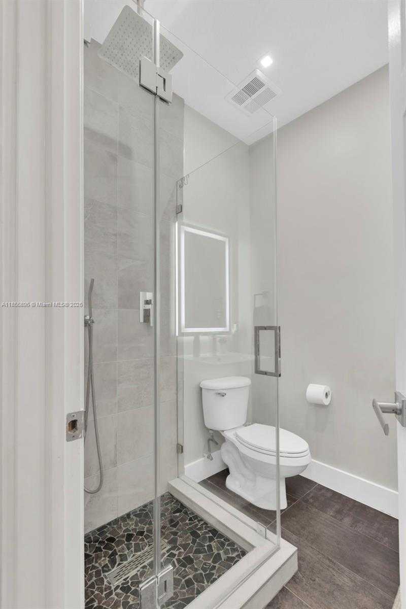 Small Image of 1012 TUPELO WAY, Weston Number 19