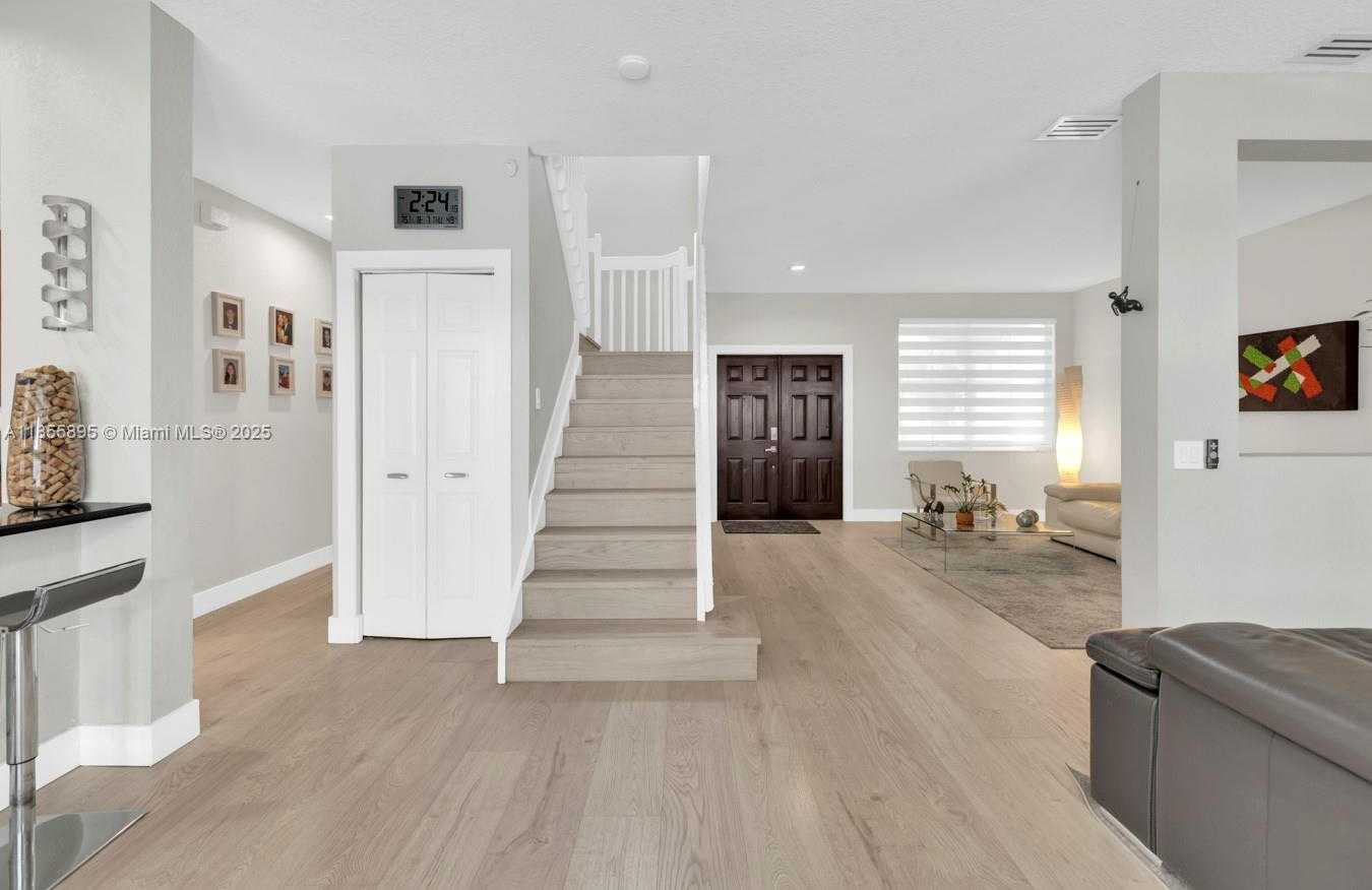 Small Image of 1012 TUPELO WAY, Weston Number 21