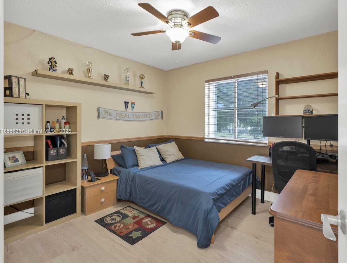 Small Image of 1012 TUPELO WAY, Weston Number 28