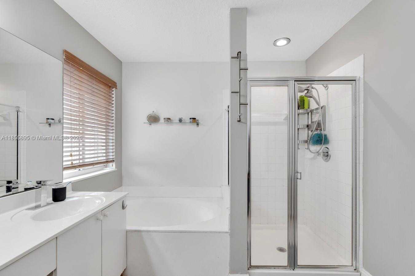 Small Image of 1012 TUPELO WAY, Weston Number 33