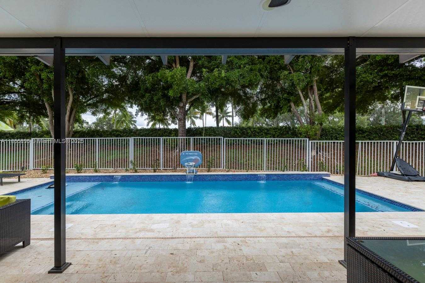 Small Image of 1012 TUPELO WAY, Weston Number 36