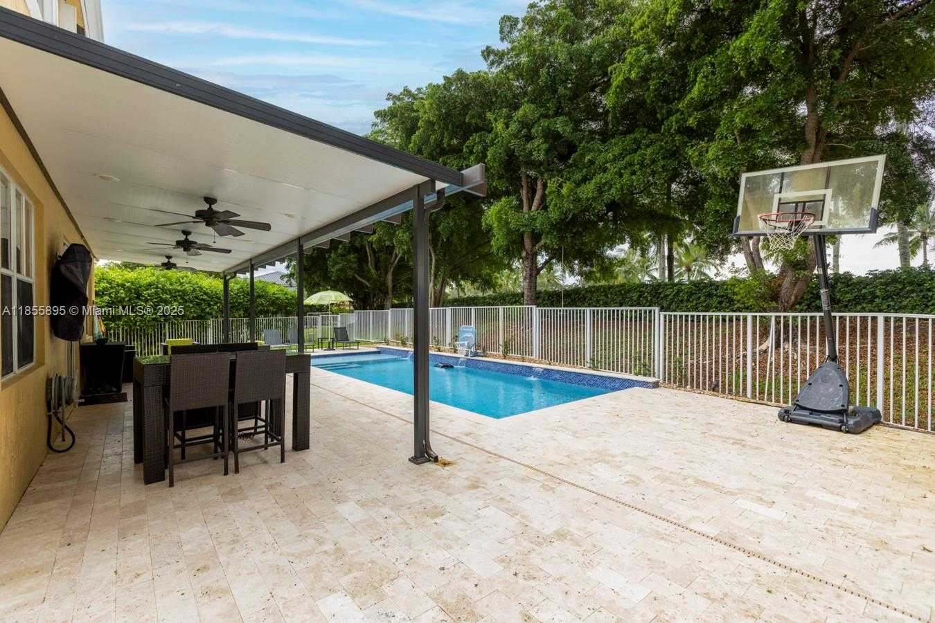 Small Image of 1012 TUPELO WAY, Weston Number 38
