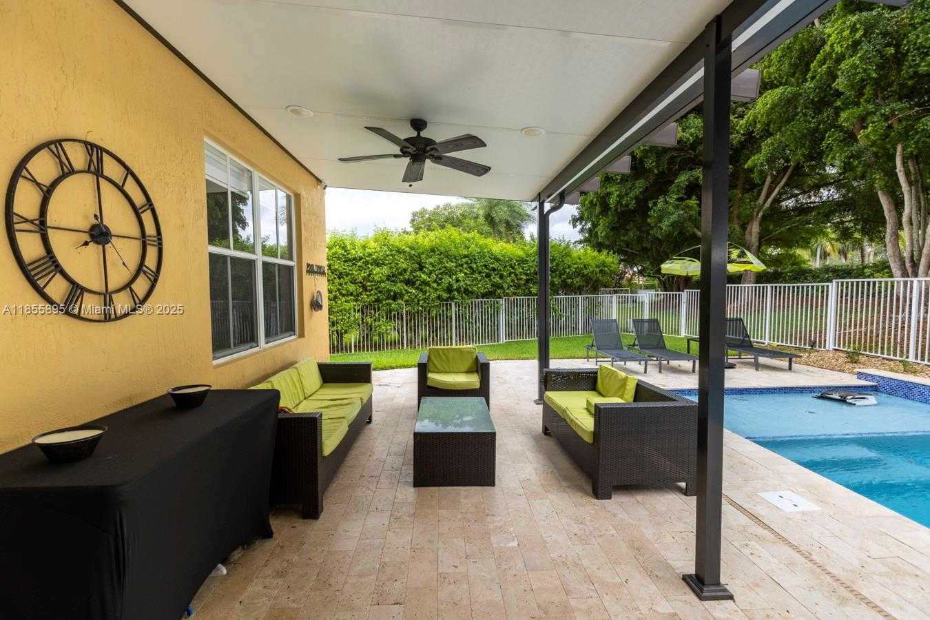 Small Image of 1012 TUPELO WAY, Weston Number 39