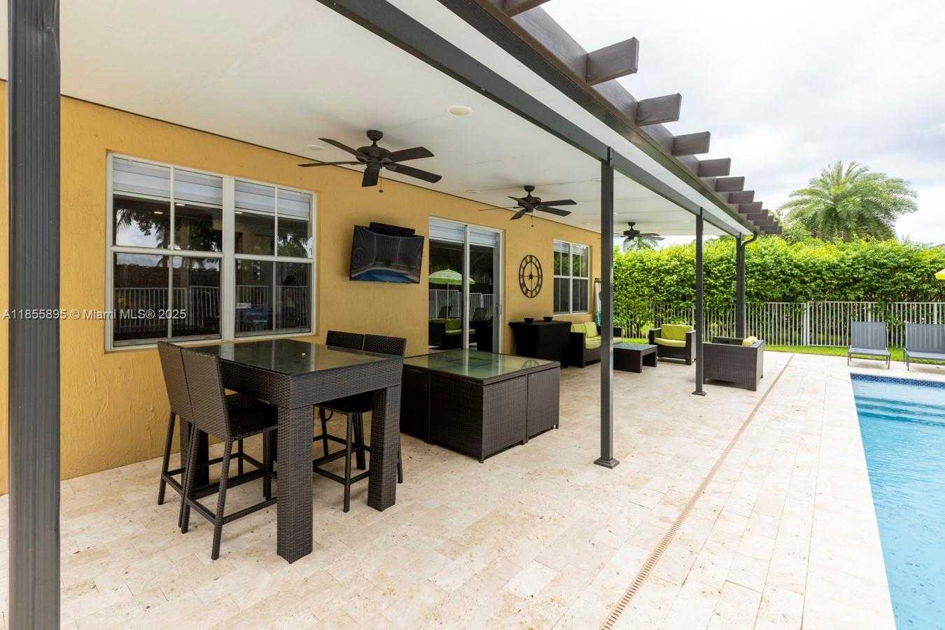 Small Image of 1012 TUPELO WAY, Weston Number 43