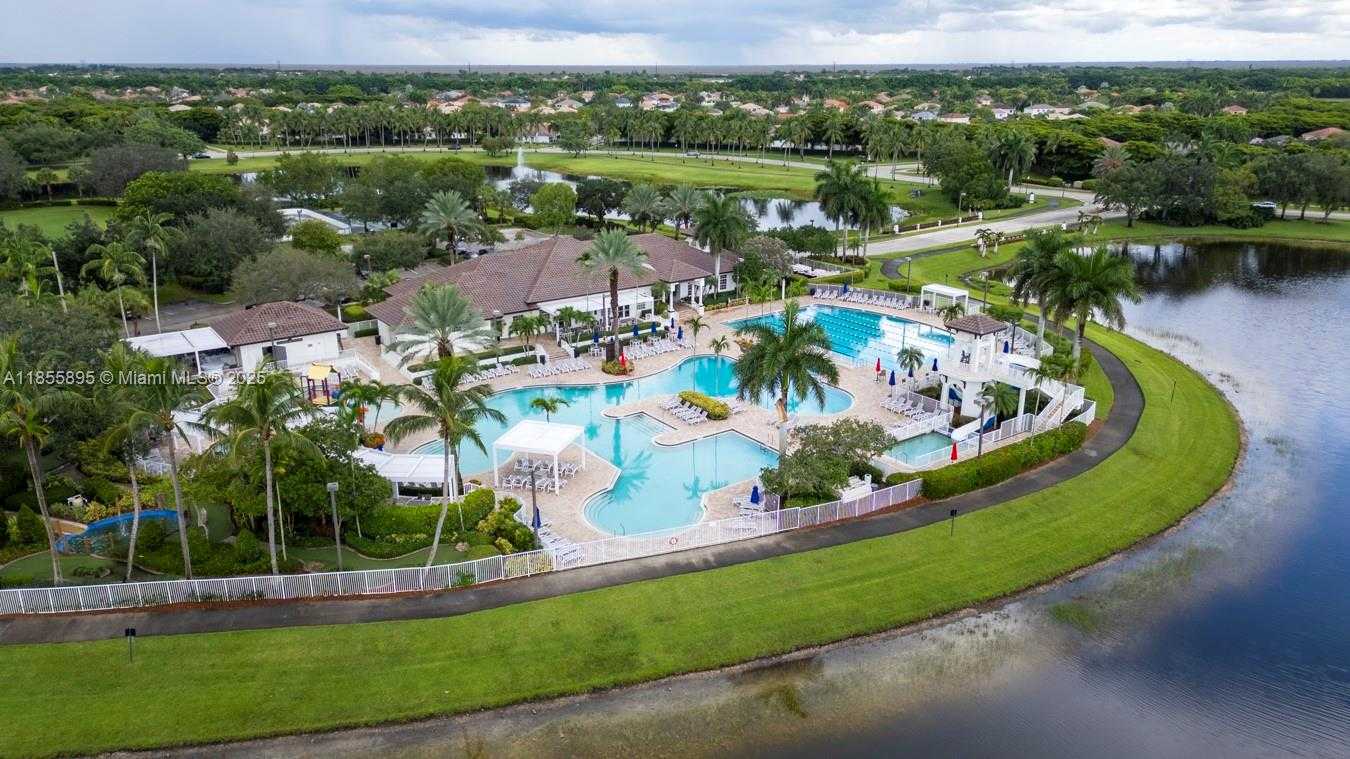 Small Image of 1012 TUPELO WAY, Weston Number 52