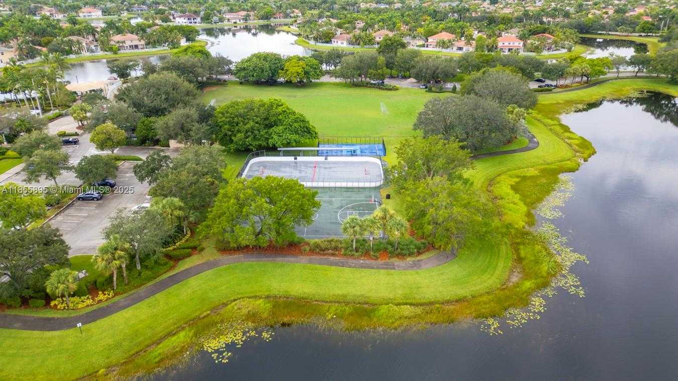 Small Image of 1012 TUPELO WAY, Weston Number 55