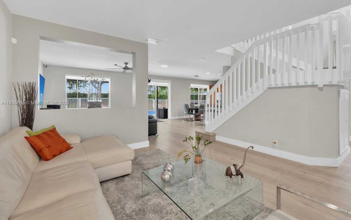 Small Image of 1012 TUPELO WAY, Weston Number 9