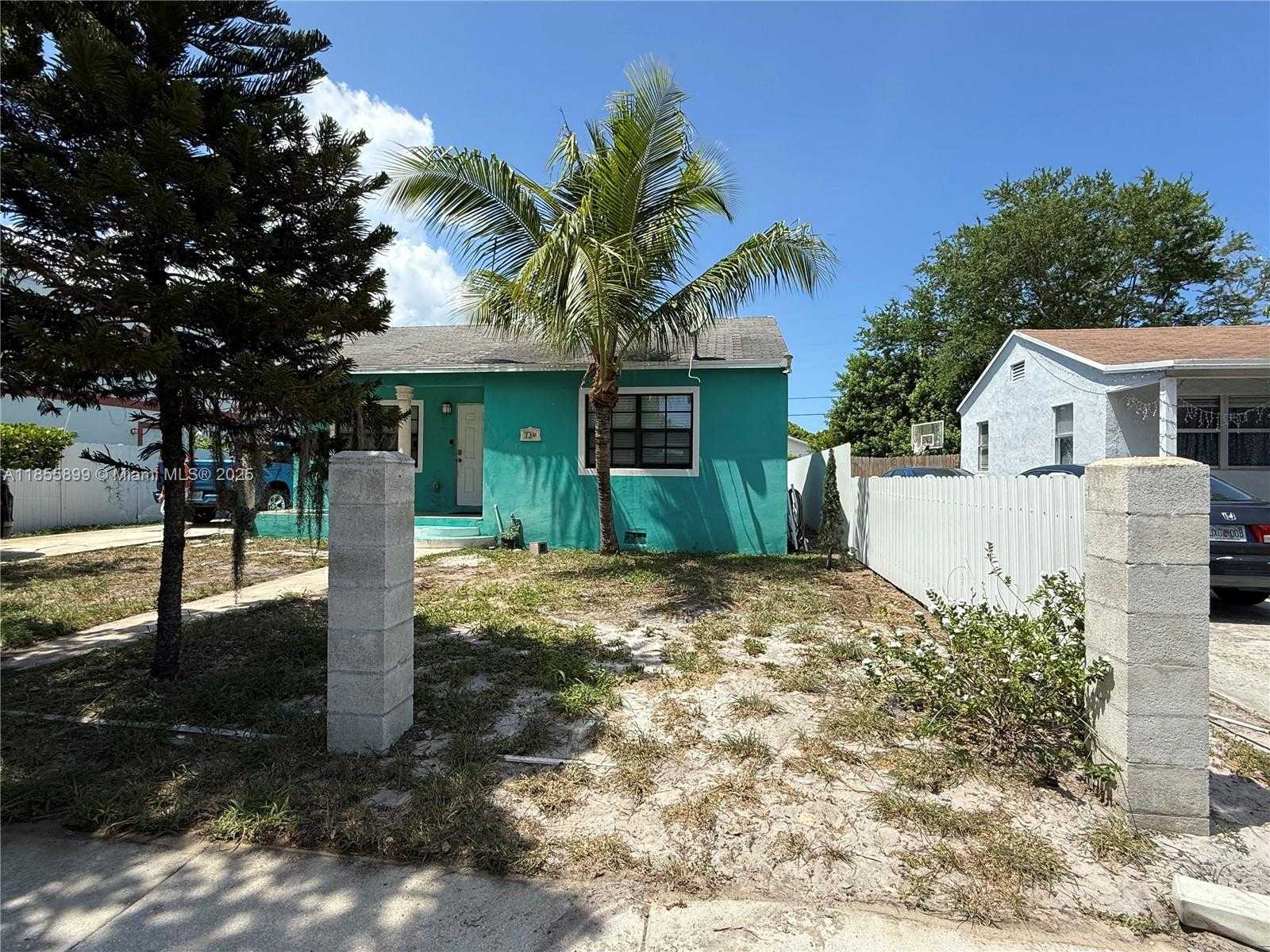 Small Image of 733 45TH ST, West Palm Beach Number 2