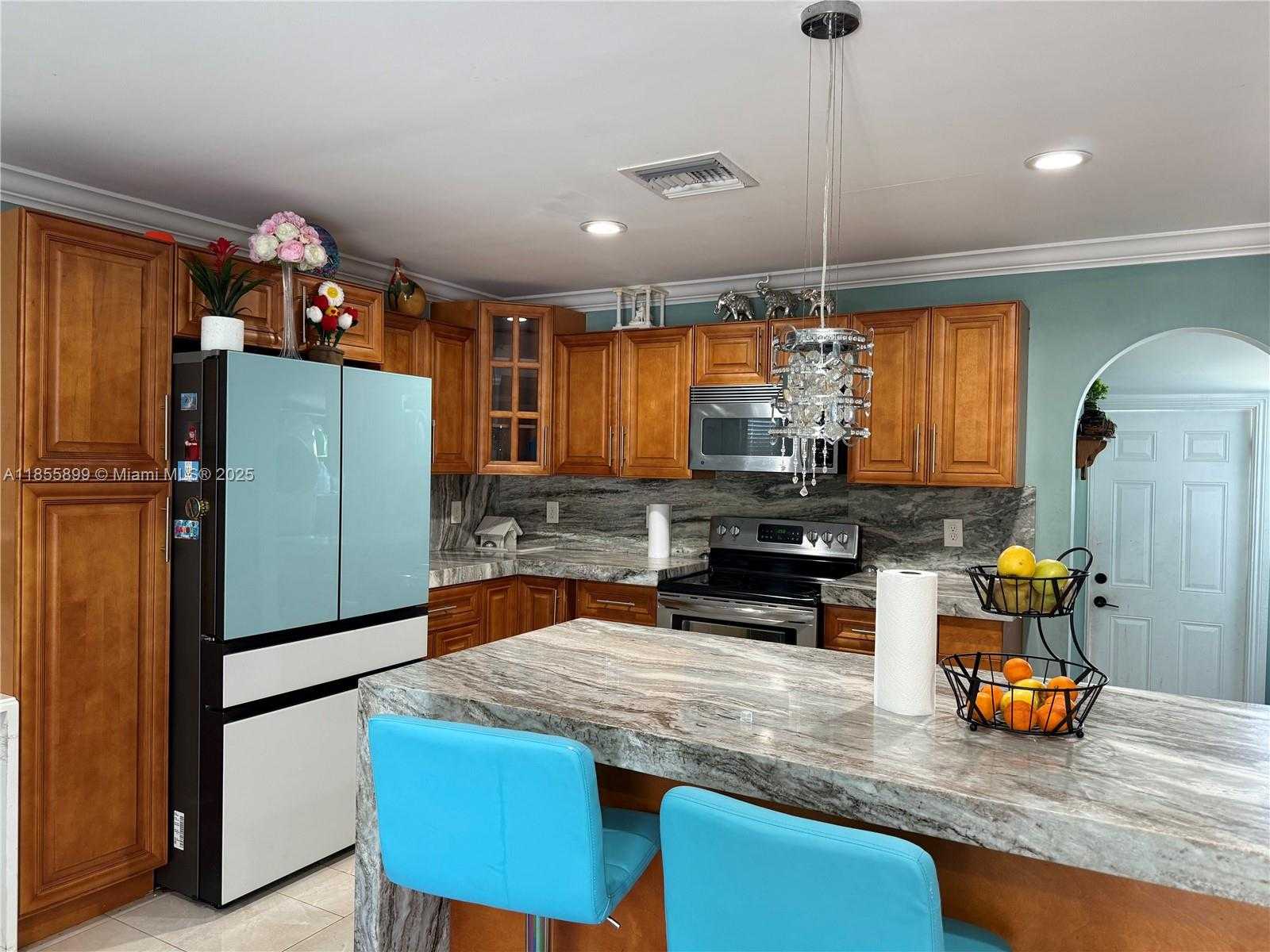 Small Image of 733 45TH ST, West Palm Beach Number 27
