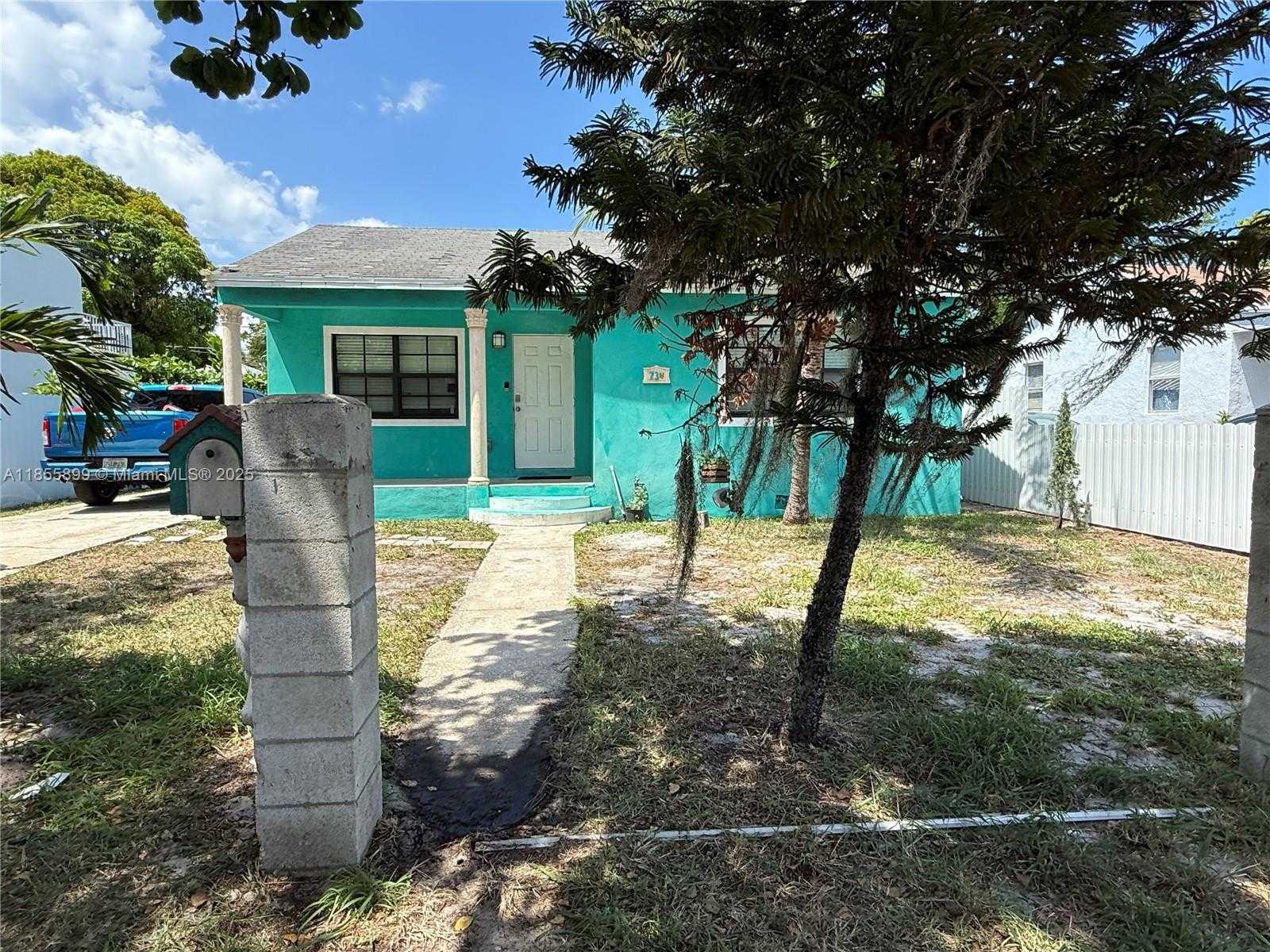 Small Image of 733 45TH ST, West Palm Beach Number 3
