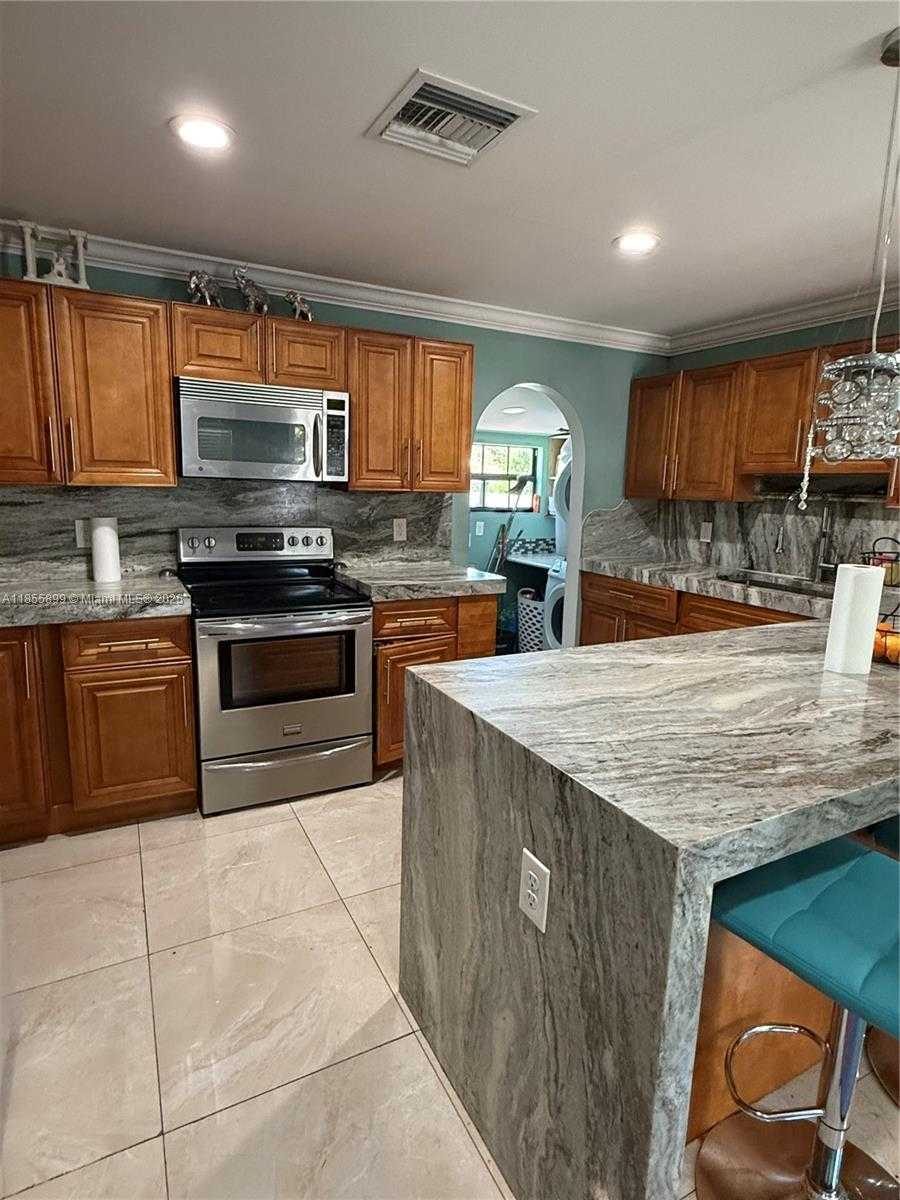 Small Image of 733 45TH ST, West Palm Beach Number 35
