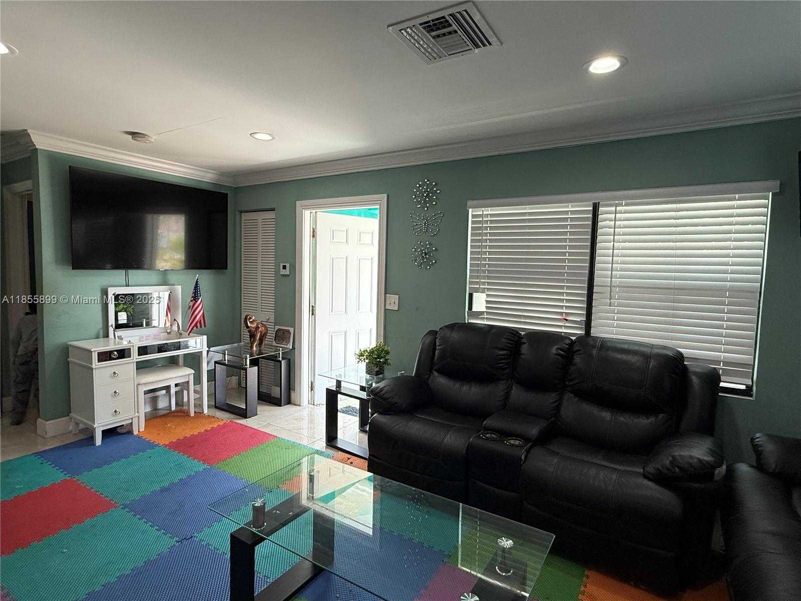 Small Image of 733 45TH ST, West Palm Beach Number 39