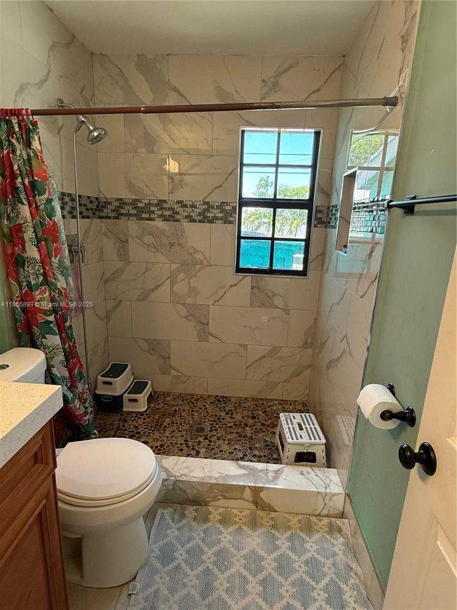 Small Image of 733 45TH ST, West Palm Beach Number 46