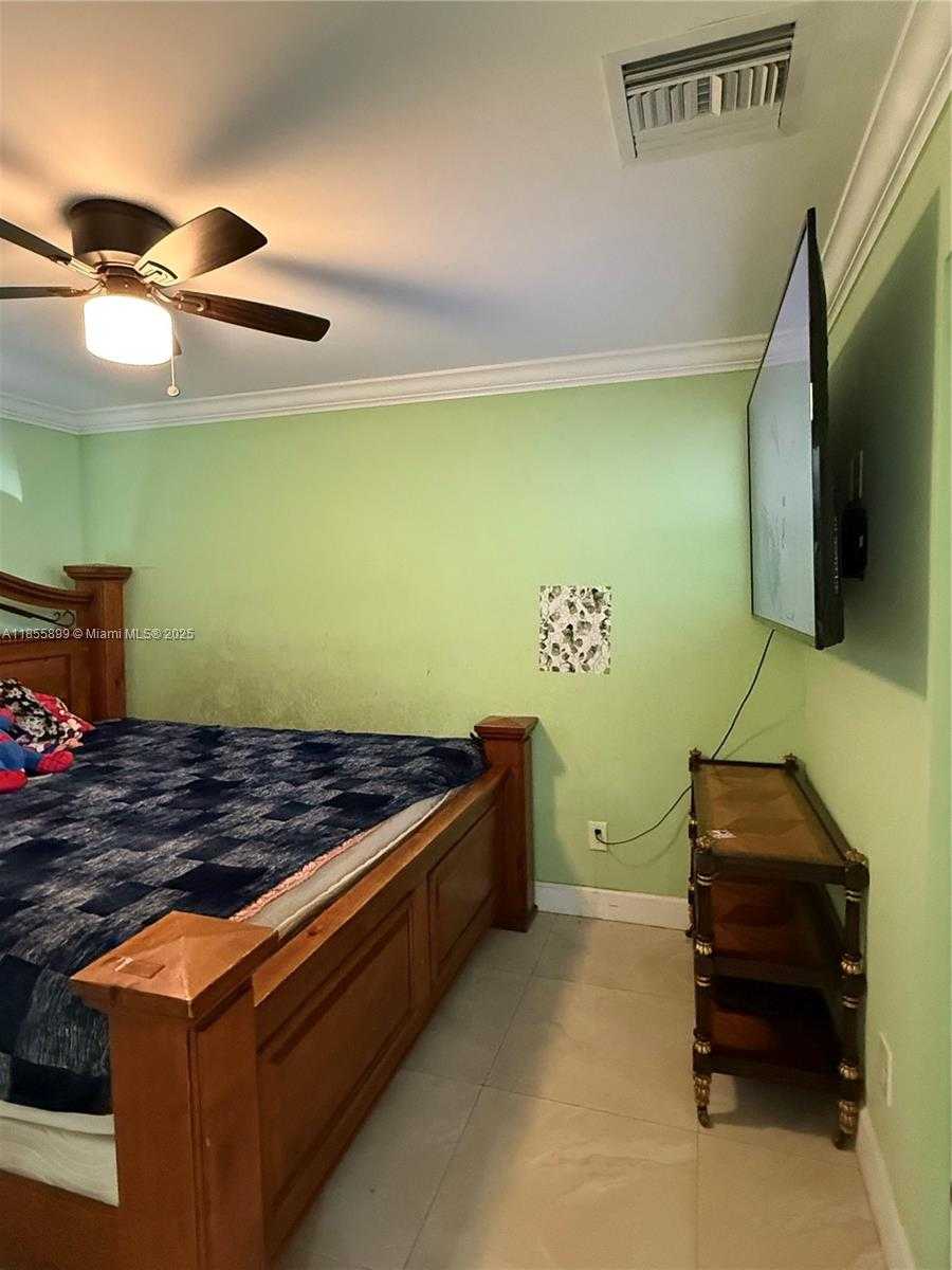 Small Image of 733 45TH ST, West Palm Beach Number 49
