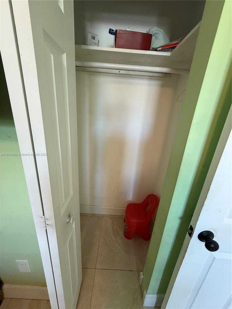 Small Image of 733 45TH ST, West Palm Beach Number 54