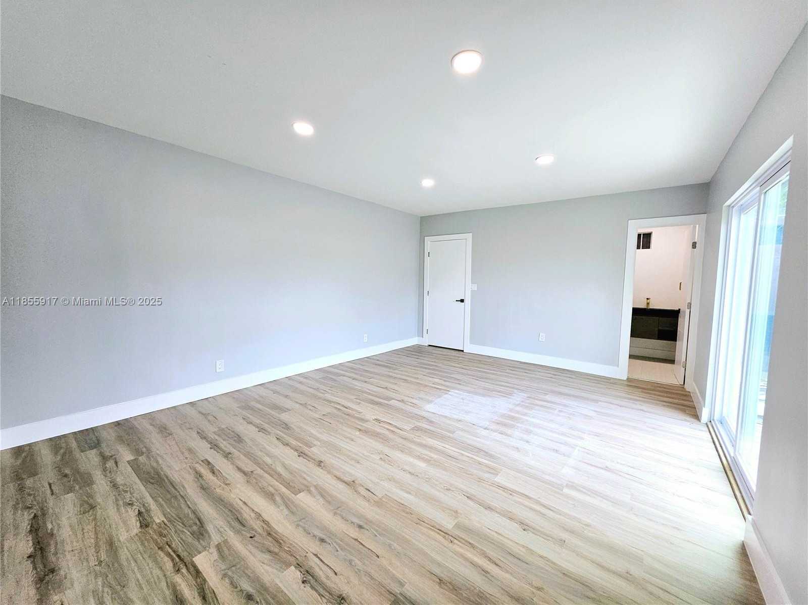 Small Image of 2865 NORTH EAST 13TH AVE, Pompano Beach Number 13