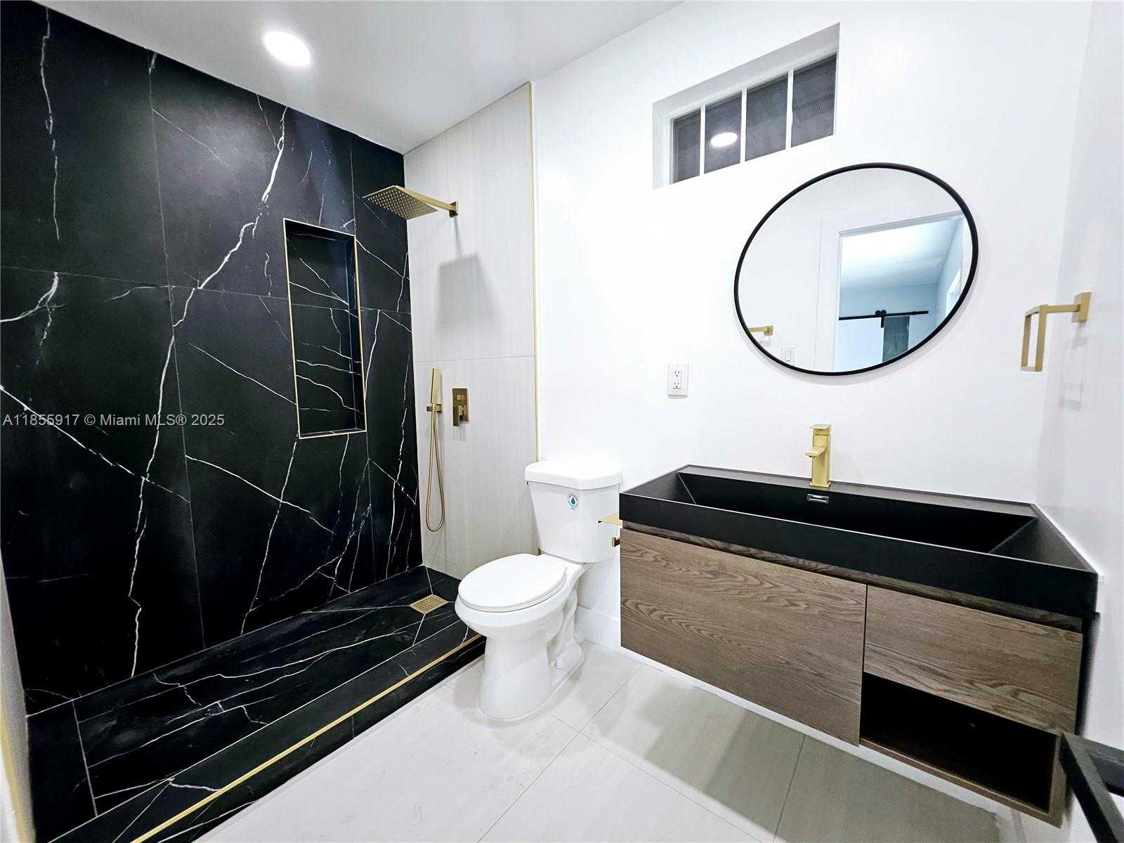 Small Image of 2865 NORTH EAST 13TH AVE, Pompano Beach Number 14